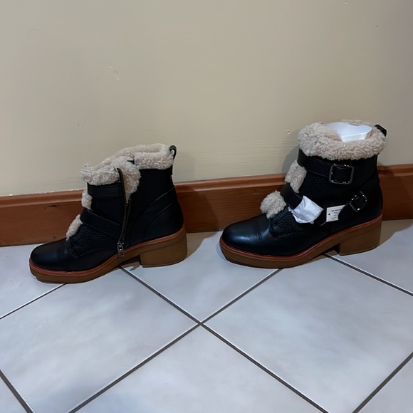 COACH BOOTS - Picture 6 of 13